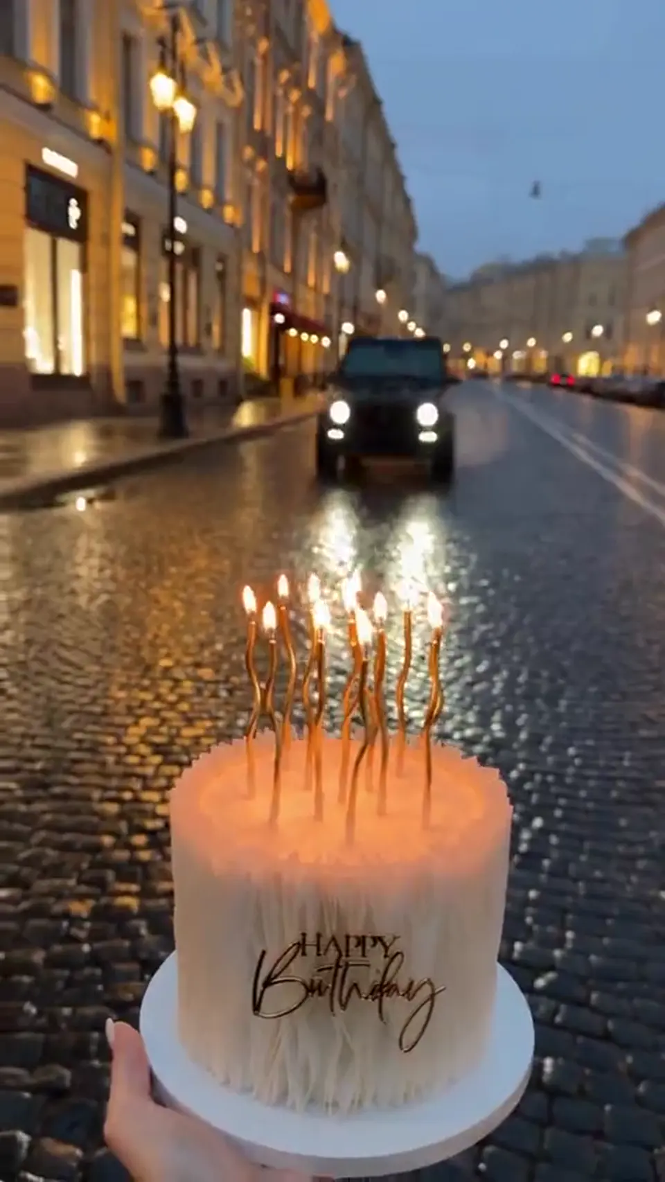 City birthday arrival